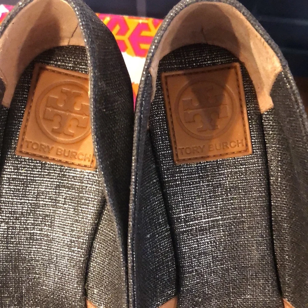 🎉🎉🎉NIB Tory Burch Filipa Wedge Pewter Silver 10.5/9.5